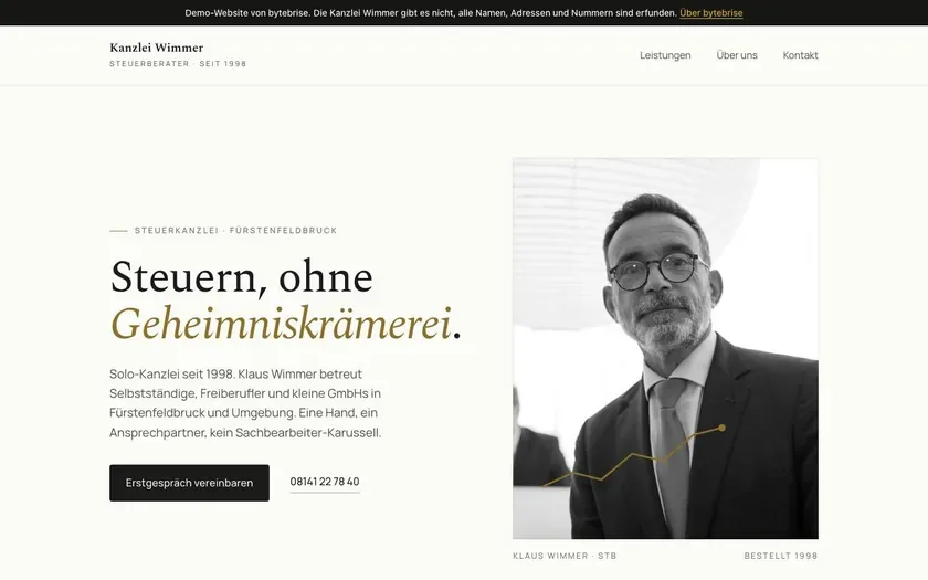 Tax adviser demo Kanzlei Wimmer: home page on a laptop